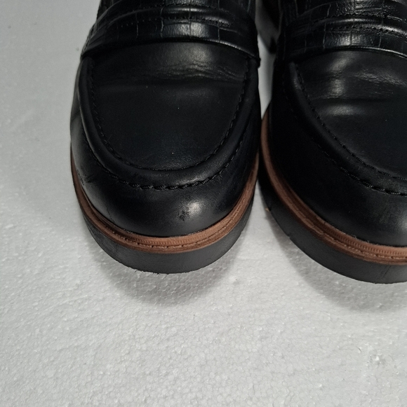 Clarks Womens Black Leather Loafers Size 10 Casual Professional Shoes - Picture 6 of 14